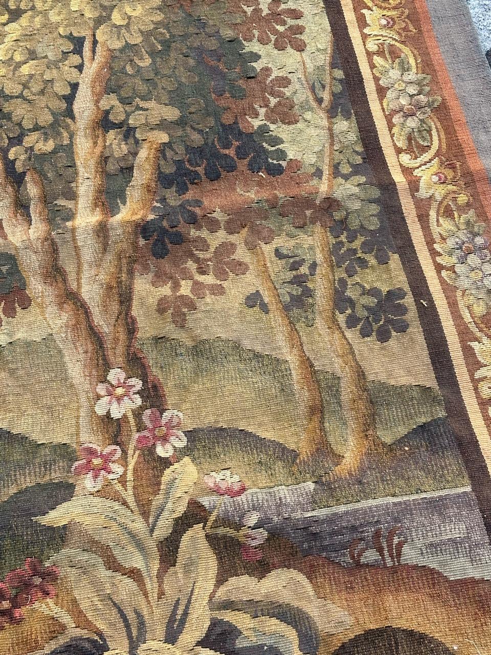 Grazioso arazzo Aubusson francese antico, tessuto a mano, 