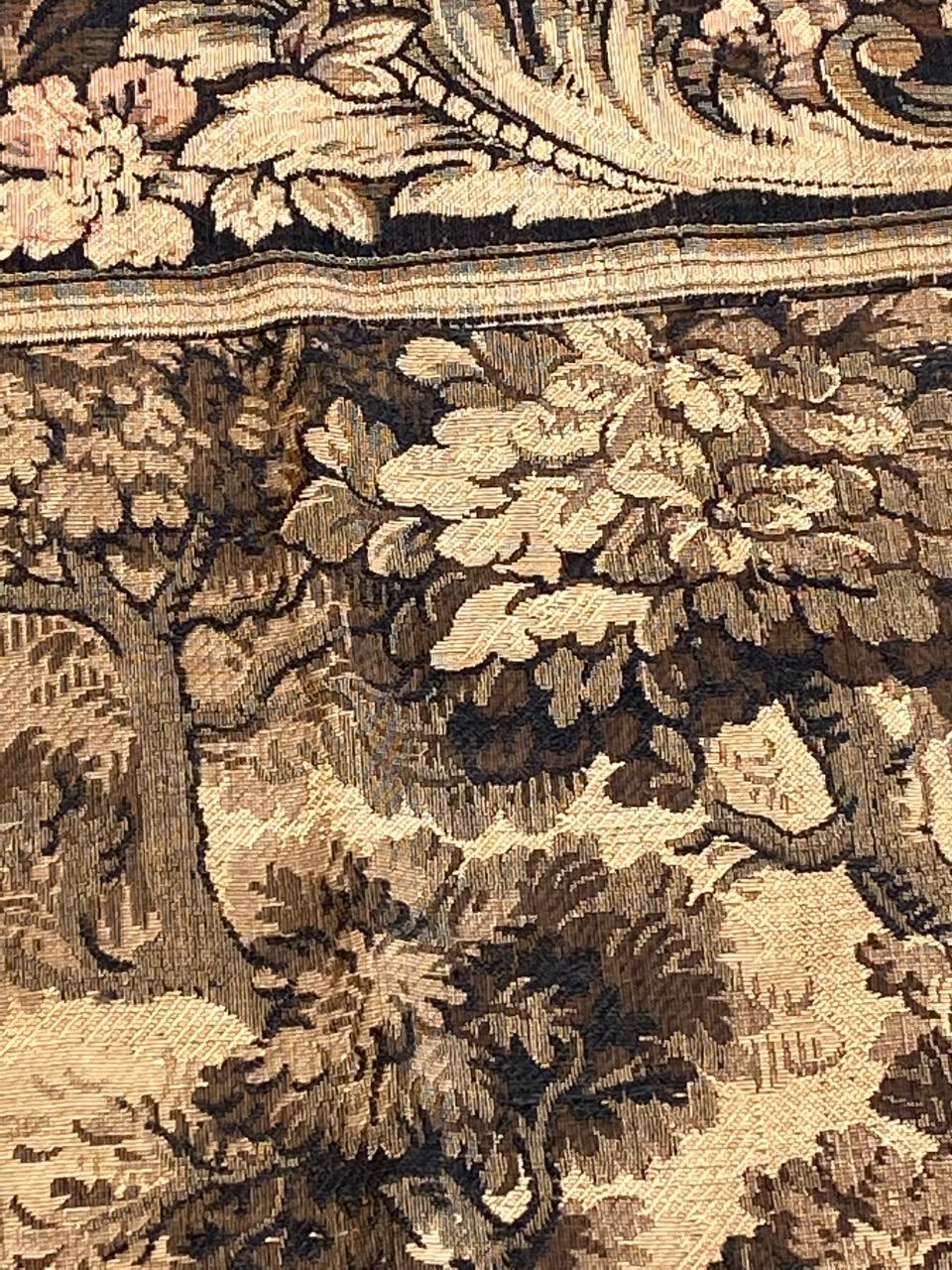 Bobyrugs hübscher antiker französischer Wandteppich Jaquar (Wolle) im Angebot