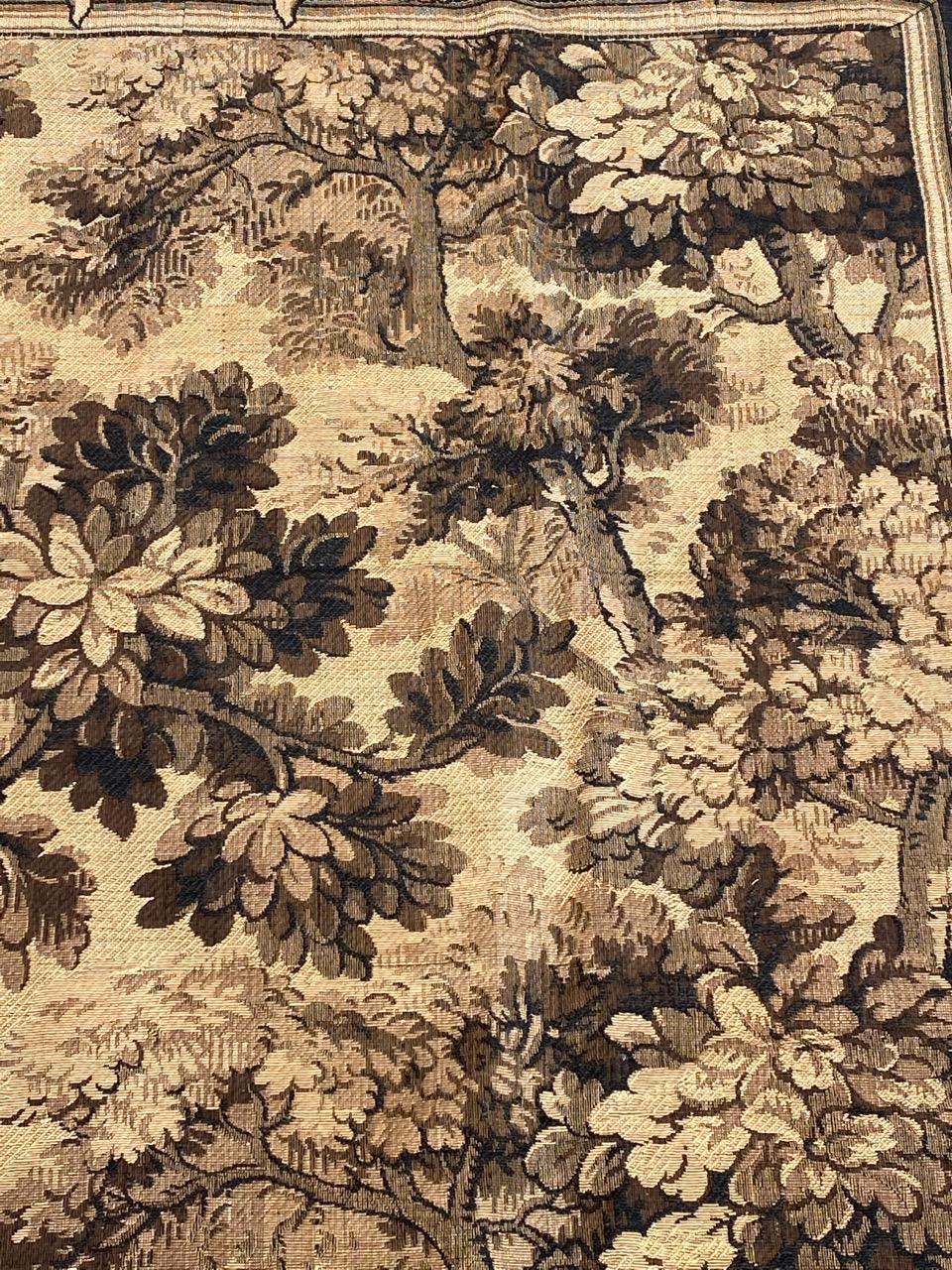 Bobyrugs hübscher antiker französischer Wandteppich Jaquar im Angebot 1