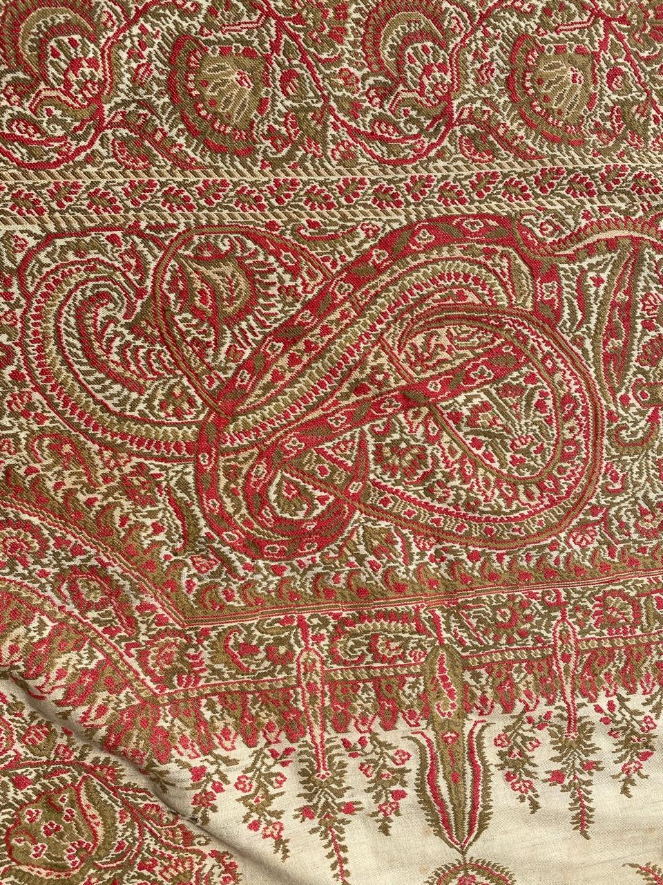 Bobyrug’s Pretty Antique French Kashmir Square Shawl In Fair Condition For Sale In Saint Ouen, FR