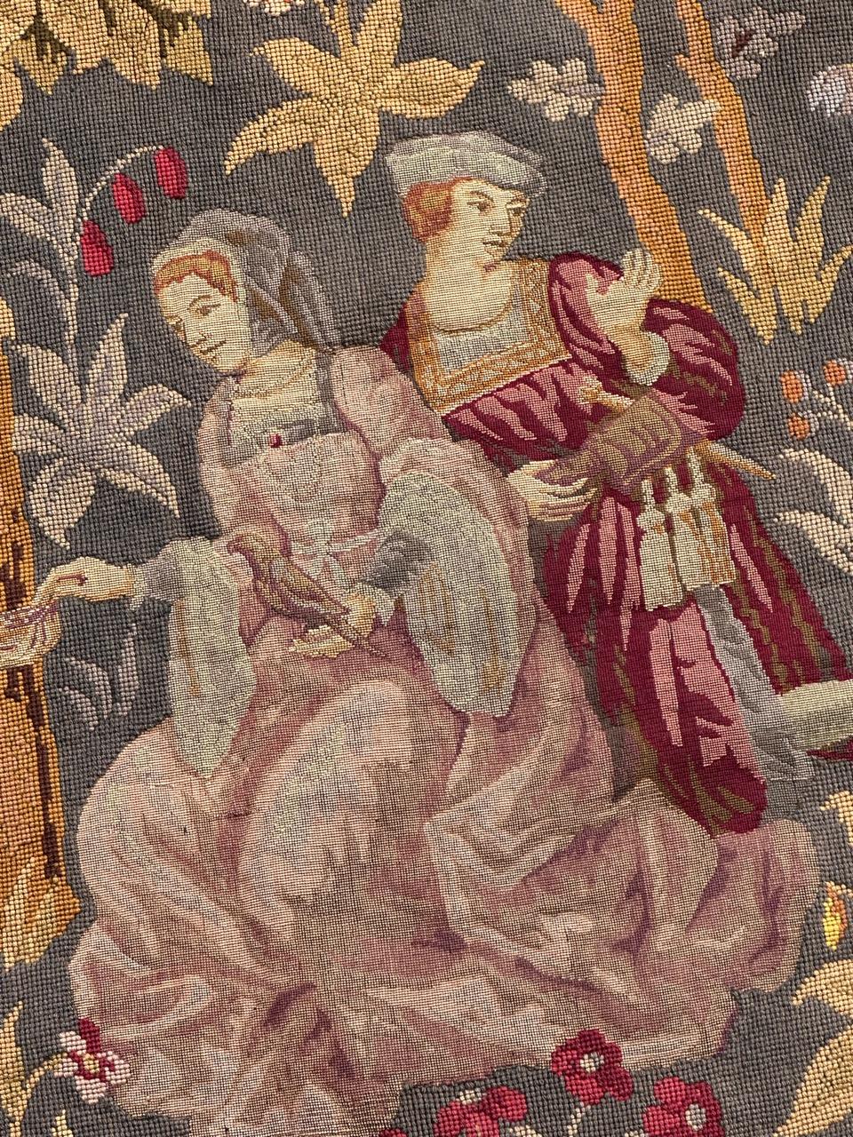 bonito tapiz jacquard de diseño medieval francés antiguo estilo Aubusson en venta 5