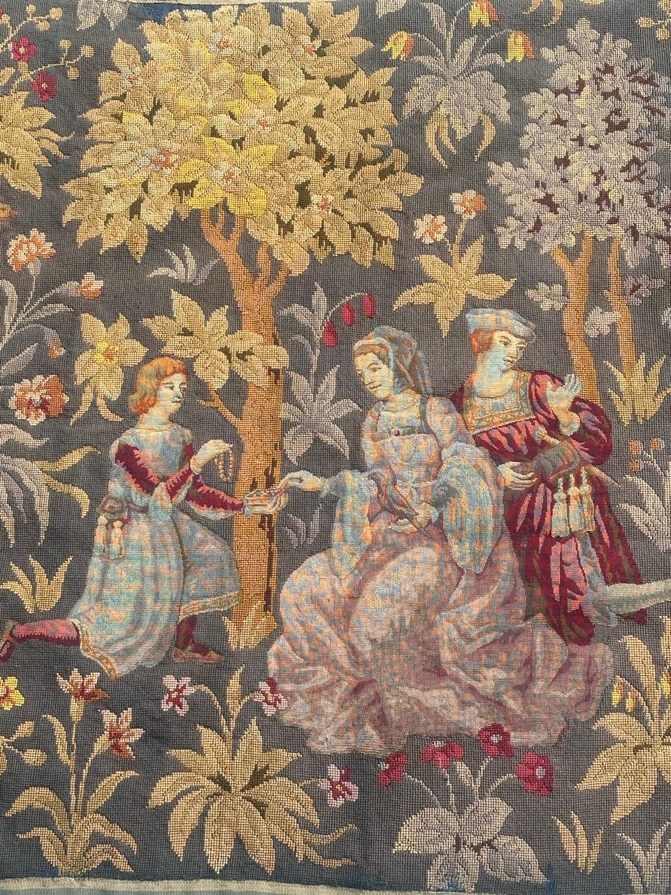 bonito tapiz jacquard de diseño medieval francés antiguo estilo Aubusson en venta 6