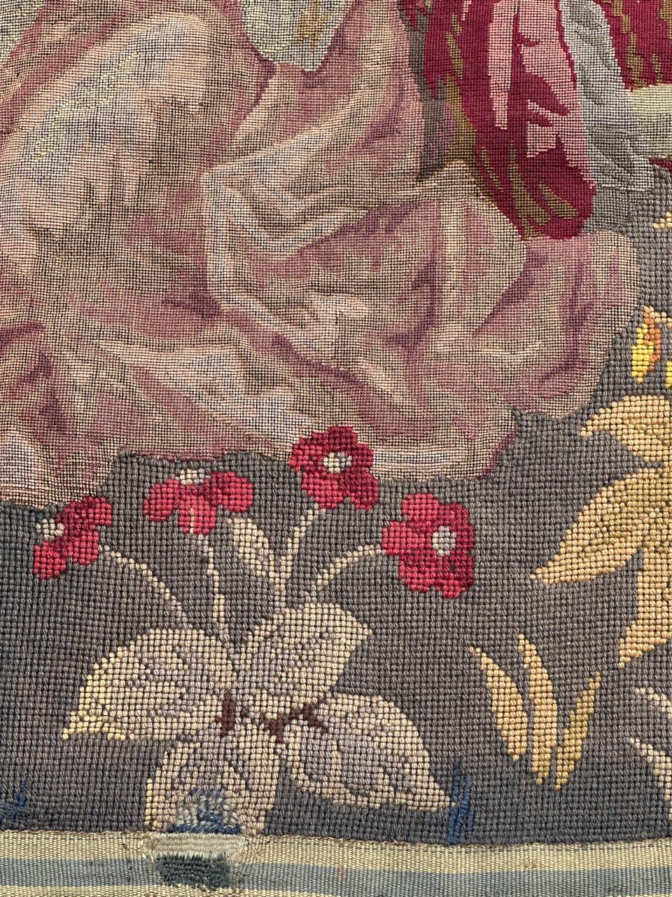 bonito tapiz jacquard de diseño medieval francés antiguo estilo Aubusson en venta 9