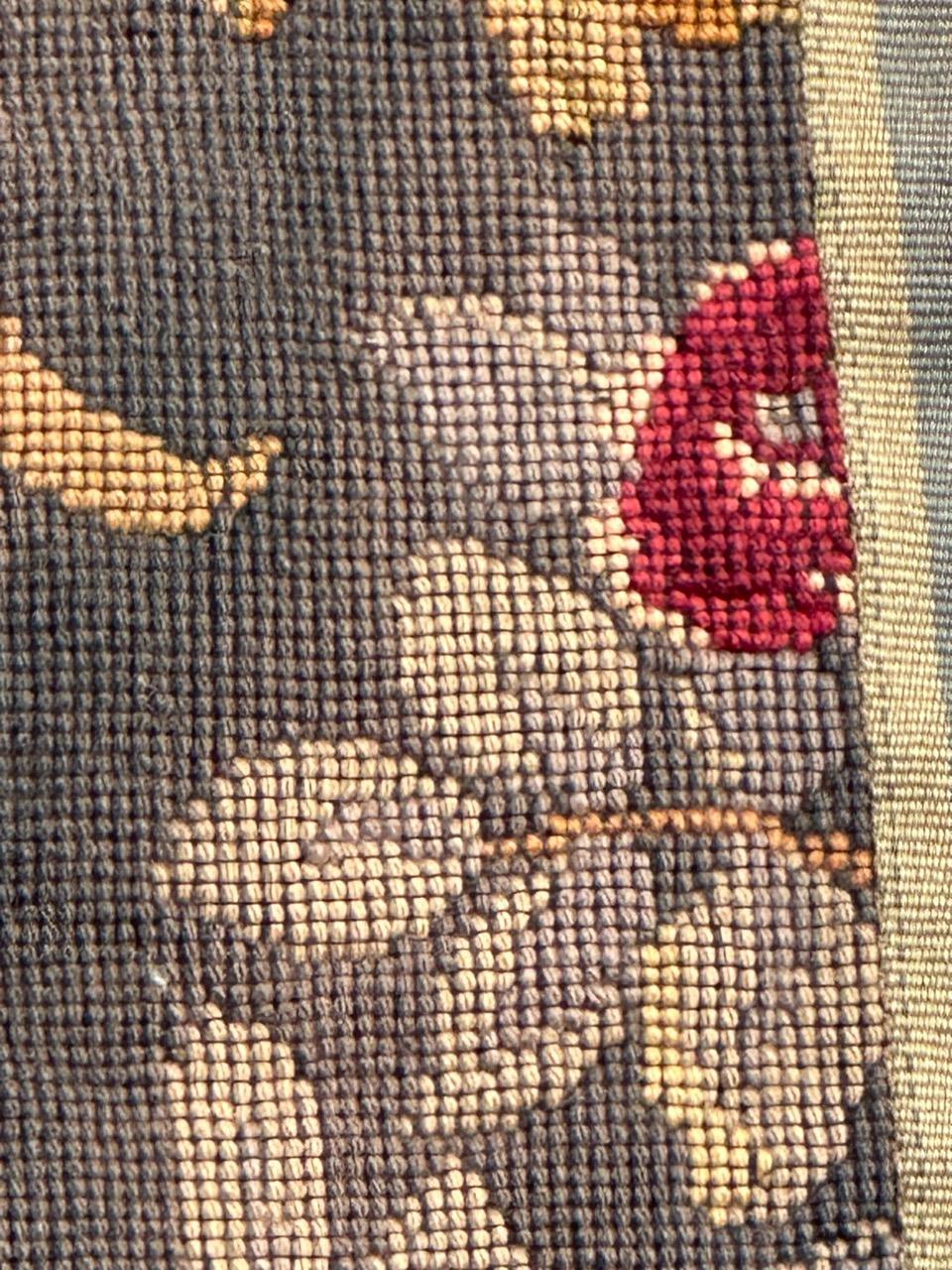 bonito tapiz jacquard de diseño medieval francés antiguo estilo Aubusson en venta 13