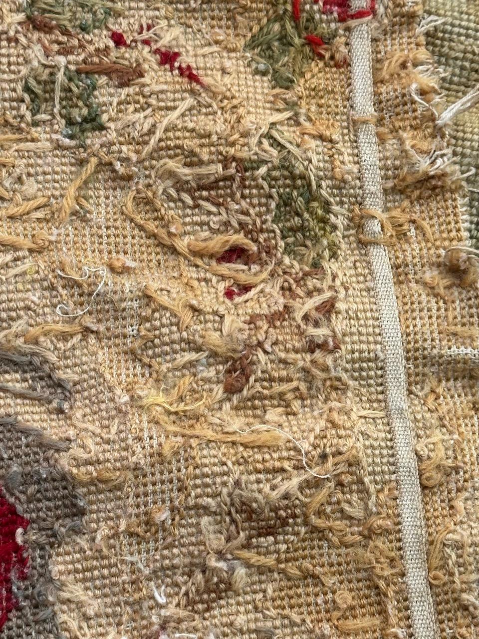 Bonito tapiz antiguo francés de punto de aguja para cubrir sillas en venta 12