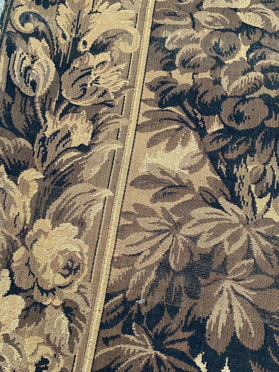 La jolie tapisserie à panneaux française ancienne de Bobyrug en vente 12