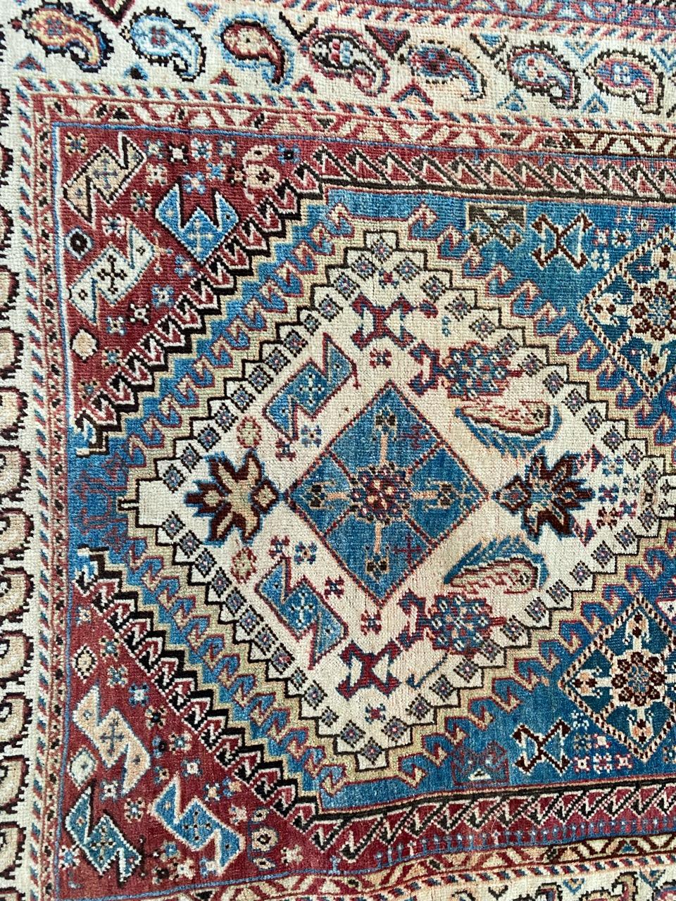 Joli tapis ancien de Ghashghai de Bobyrug en vente 11