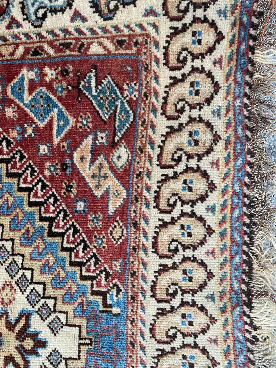 Asiatique Joli tapis ancien de Ghashghai de Bobyrug en vente