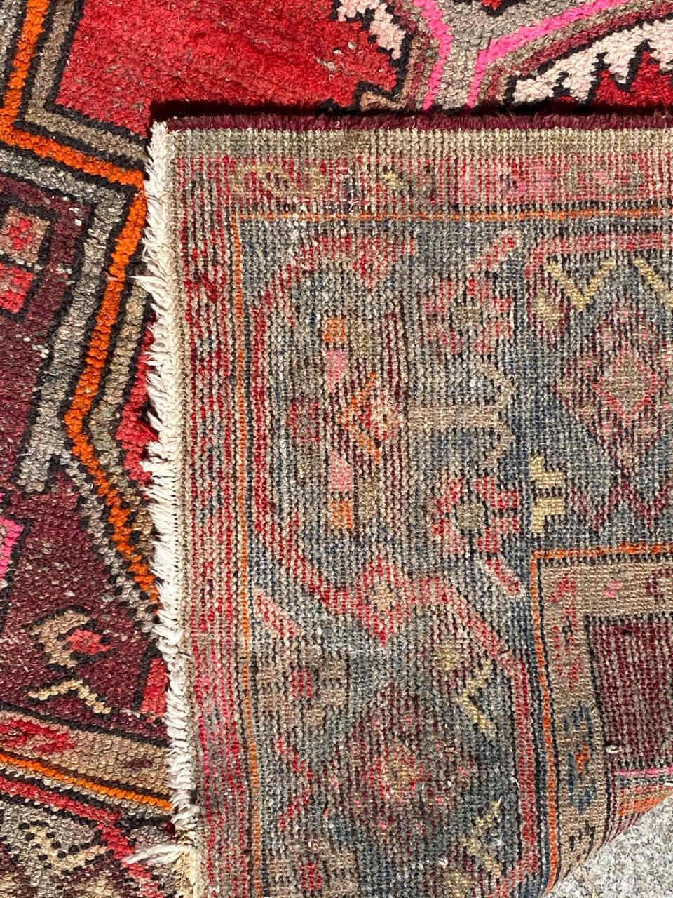 Hübscher antiker Hamadan-Teppich im Angebot 10