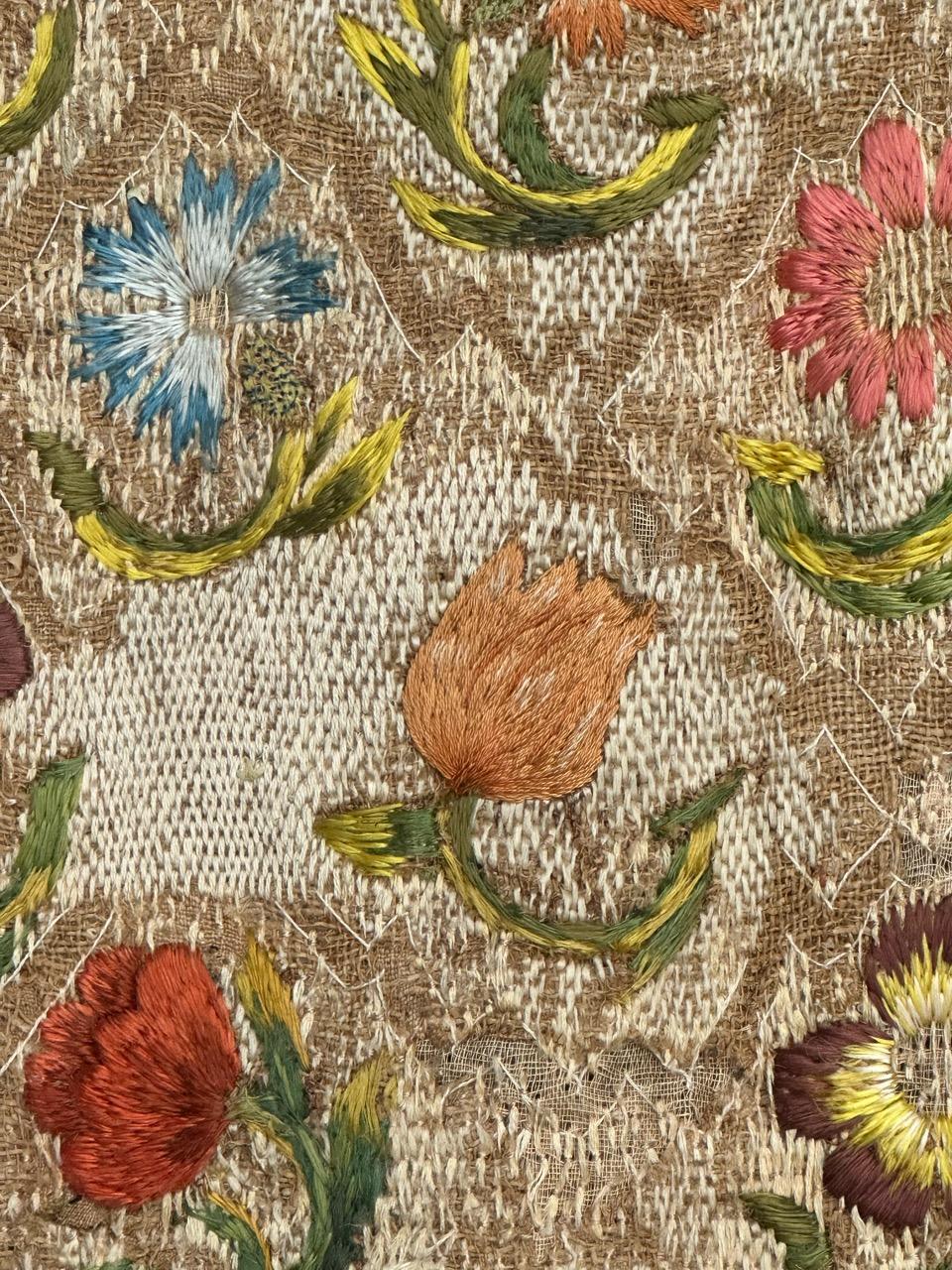 Pretty antique Hungarian embroidery tissue For Sale 11