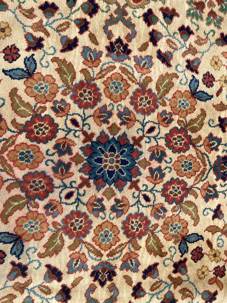 Bobyrug’s Pretty Antique Large Austrian Hand Knotted Rug In Good Condition For Sale In Saint Ouen, FR