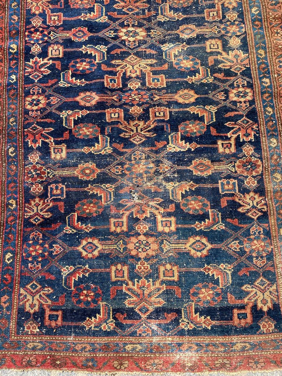 Pretty Antique Malayer Rug In Distressed Condition In Saint Ouen, FR