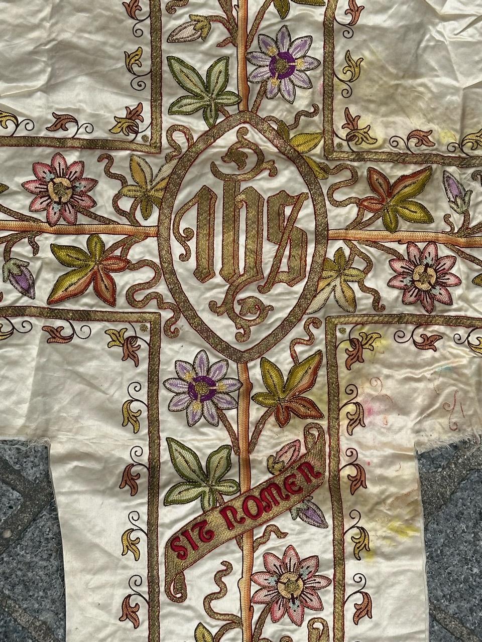 Beautiful antique French embroidered tissue for church clothes , with nice colours, entirely hand embroidered with silk on silk foundation 
Some stains of colours on the background silk tissue 
✨✨✨
