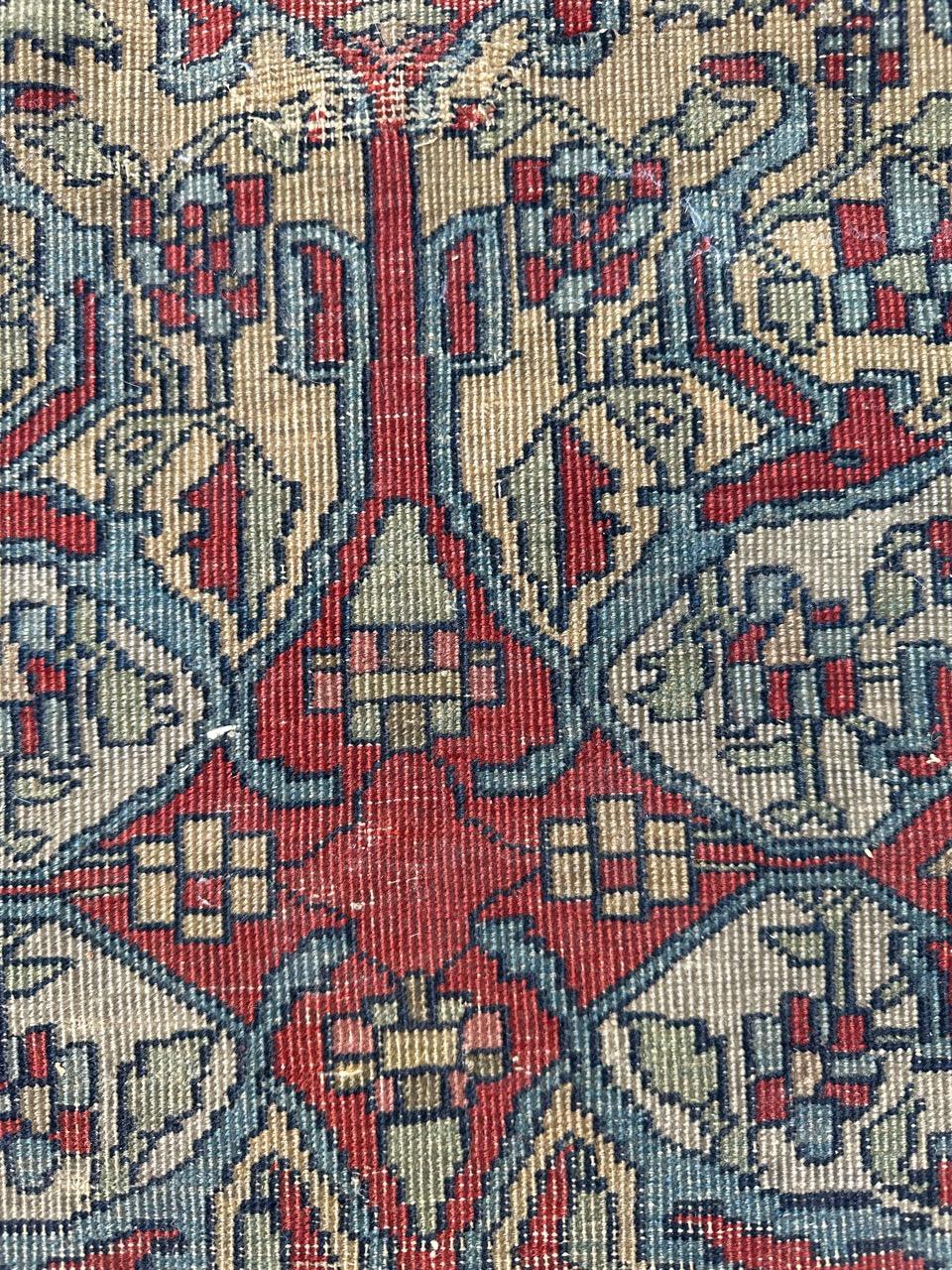 Bonita alfombra antigua Sarouk ferahan de Bobyrug en venta 10