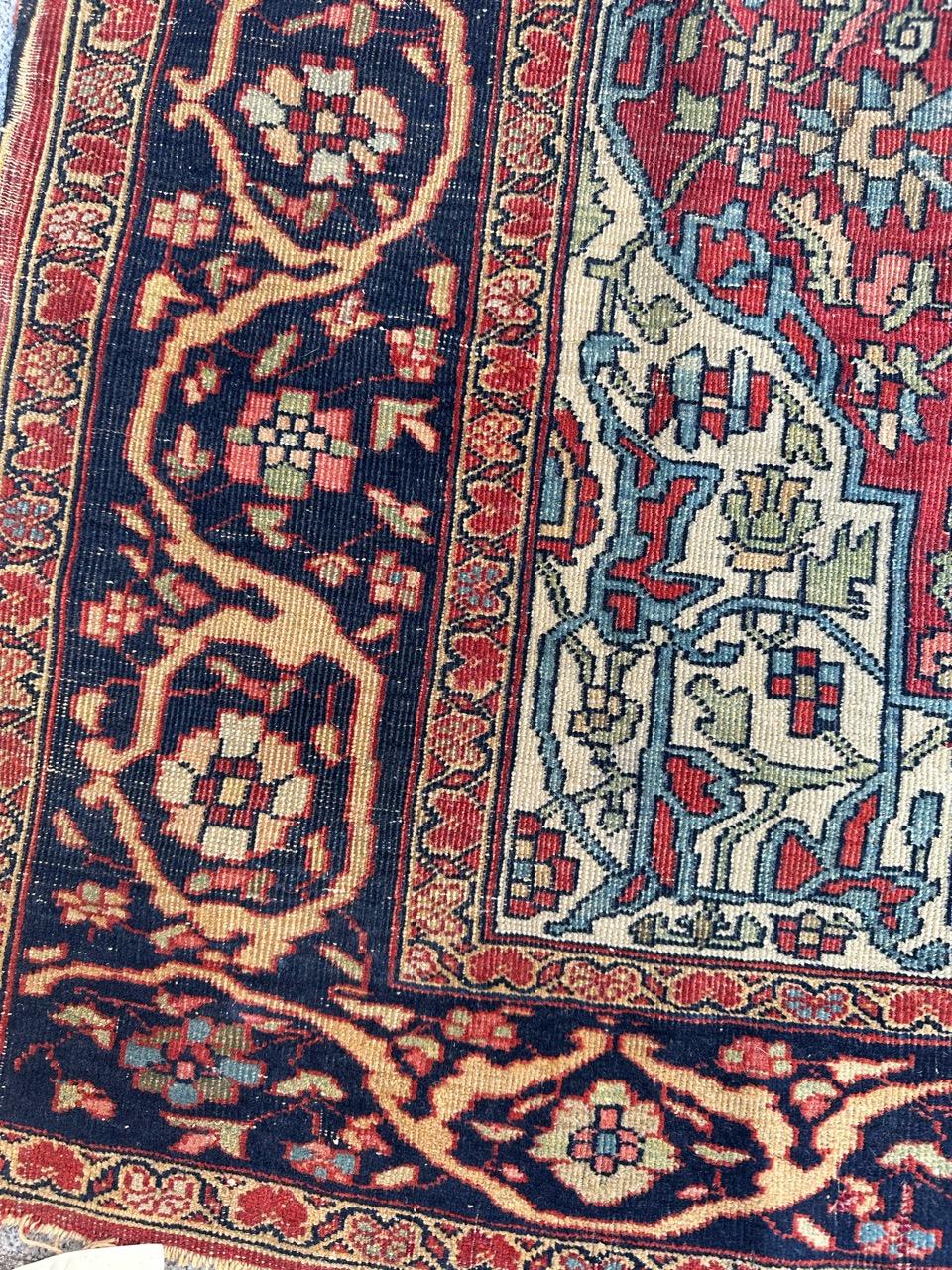 Bobyrug’s Pretty antique Sarouk ferahan rug  In Distressed Condition For Sale In Saint Ouen, FR
