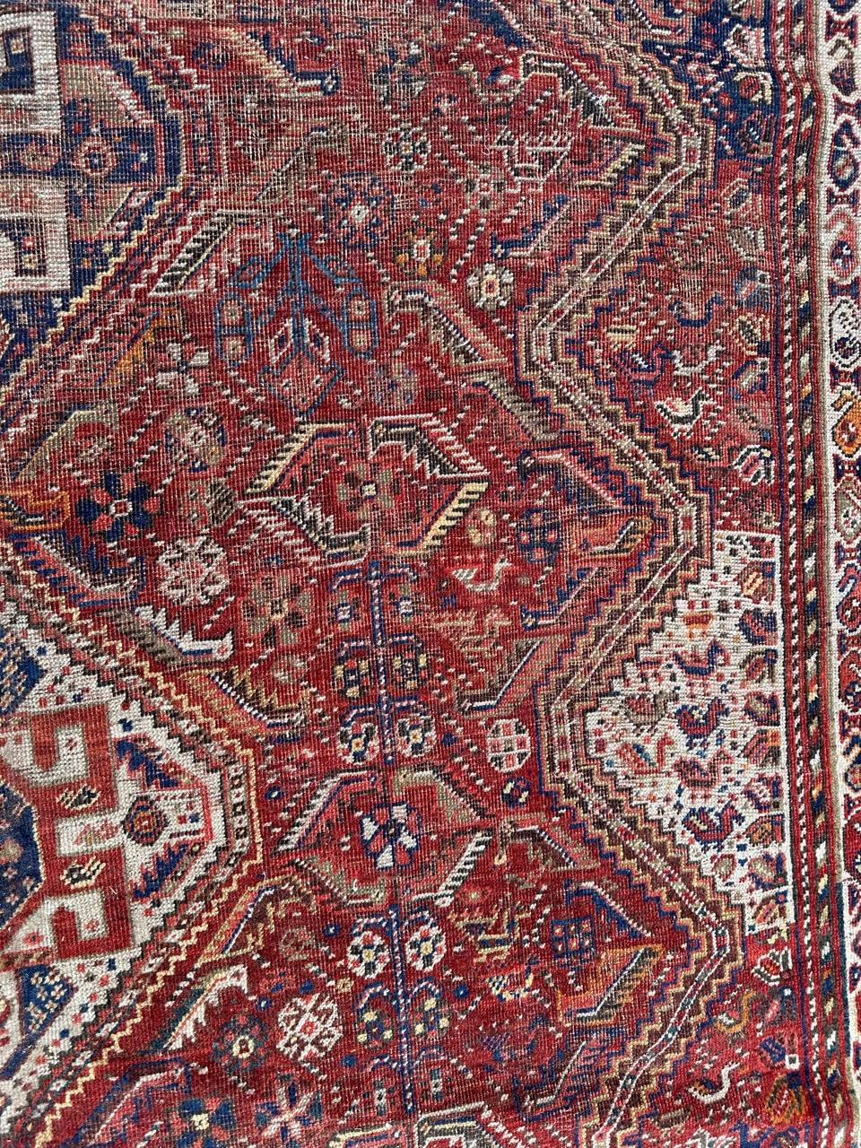 Pretty antique Shiraz rug fair conditions For Sale 7