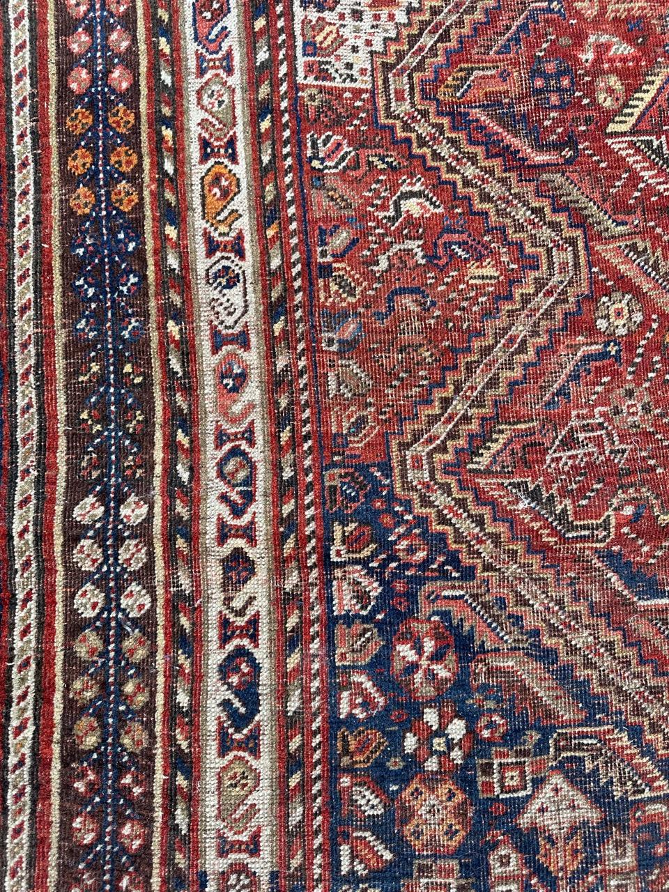 Pretty antique Shiraz rug fair conditions For Sale 12