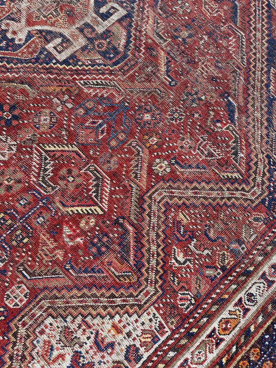 Pretty antique Shiraz rug fair conditions For Sale 1