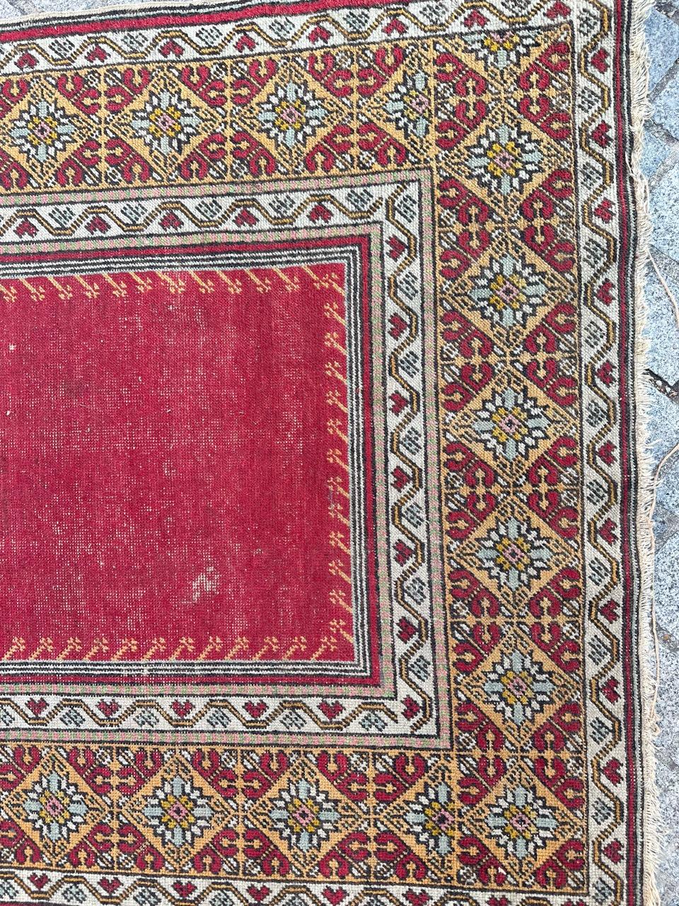 Oushak Bobyrug’s Pretty antique Turkish Anatolian rug  For Sale