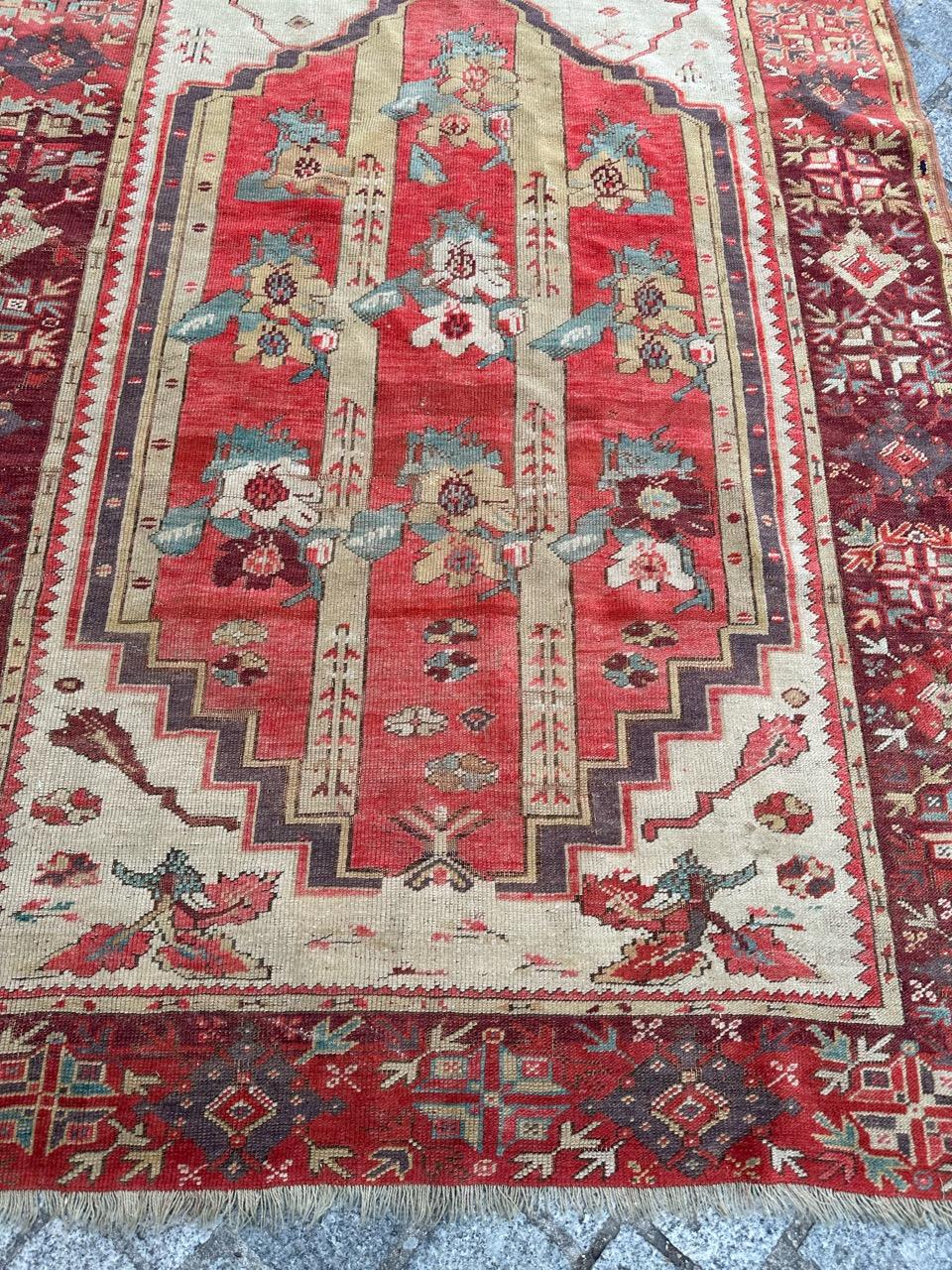 Exquisite Antique Turkish Rug from the Early 19th Century!

Discover the timeless beauty of this stunning Turkish rug, believed to date back to the early 19th century. Handcrafted with meticulous care, it features a captivating design in rich,