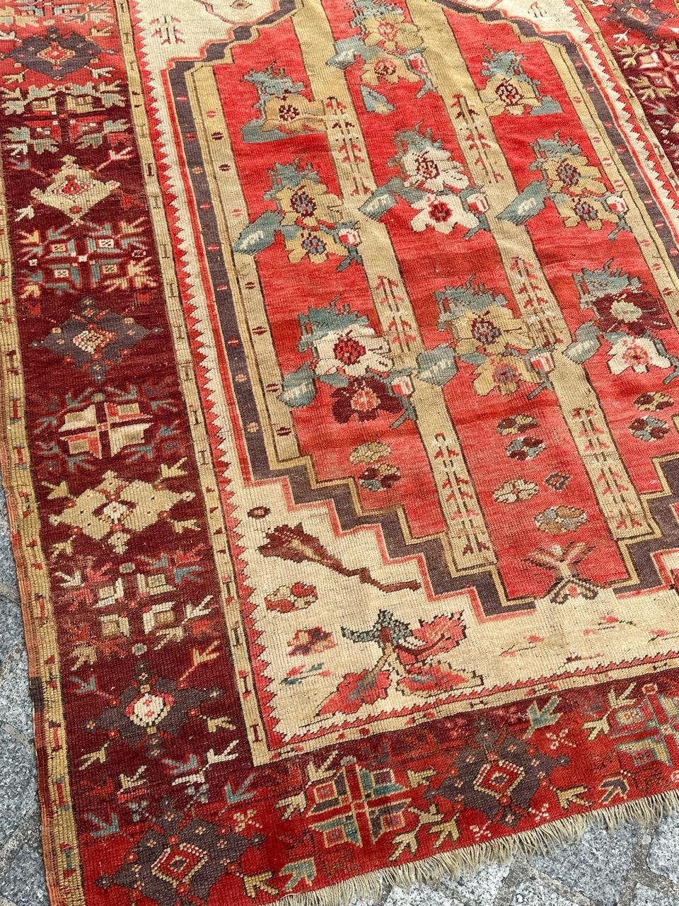 Oushak Bobyrug's Pretty antique Turkish fine early 19th century rugs in vendita
