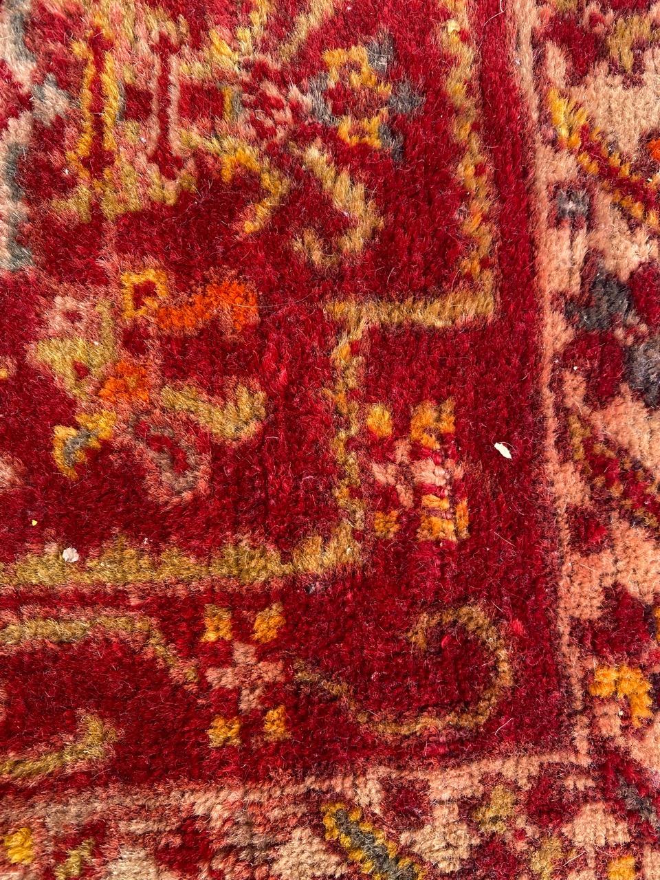 Beautiful early 20th century Turkish Yastik rug with nice geometrical and tribal design and nice natural colors, entirely and finely hand knotted with wool velvet on wool foundation.

✨✨✨
