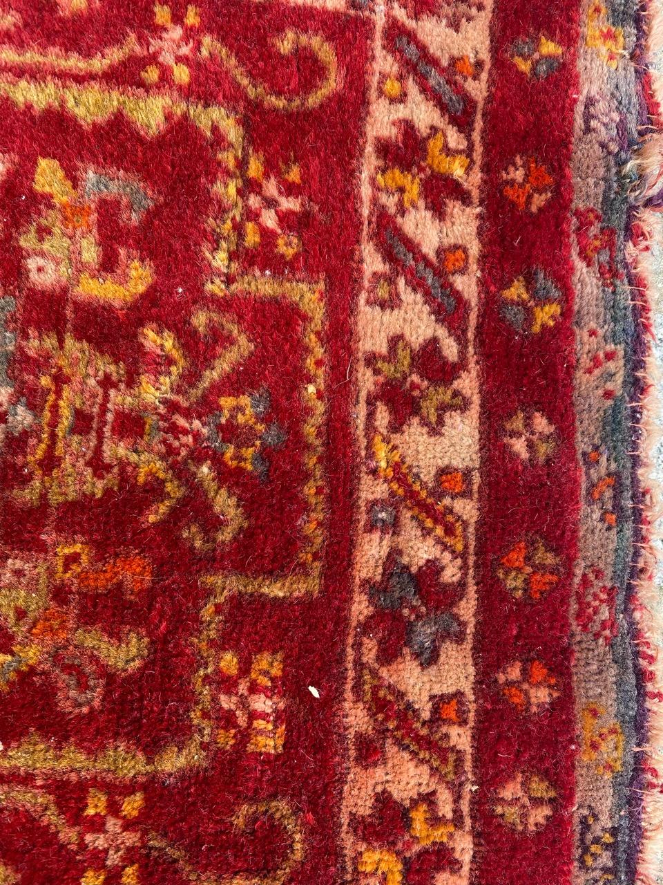Tribal Joli tapis ancien turc Yastik de Bobyrug en vente