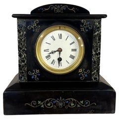 Grazioso orologio da camino vittoriano antico in marmo