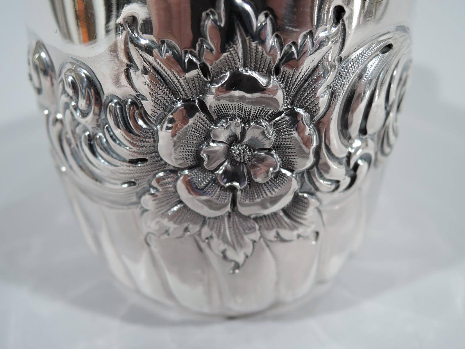 Pretty Antique Whiting Sterling Silver Baby Cup In Excellent Condition In New York, NY