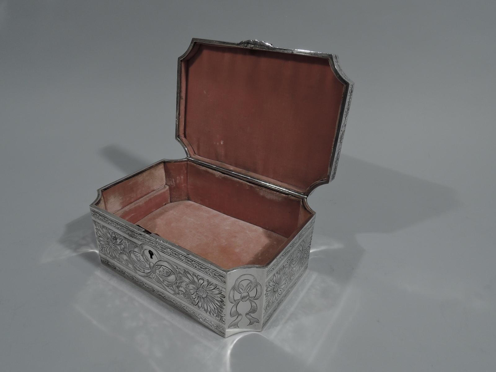 Pretty Art Nouveau Sterling Silver Jewelry Casket Box by Gorham In Excellent Condition In New York, NY