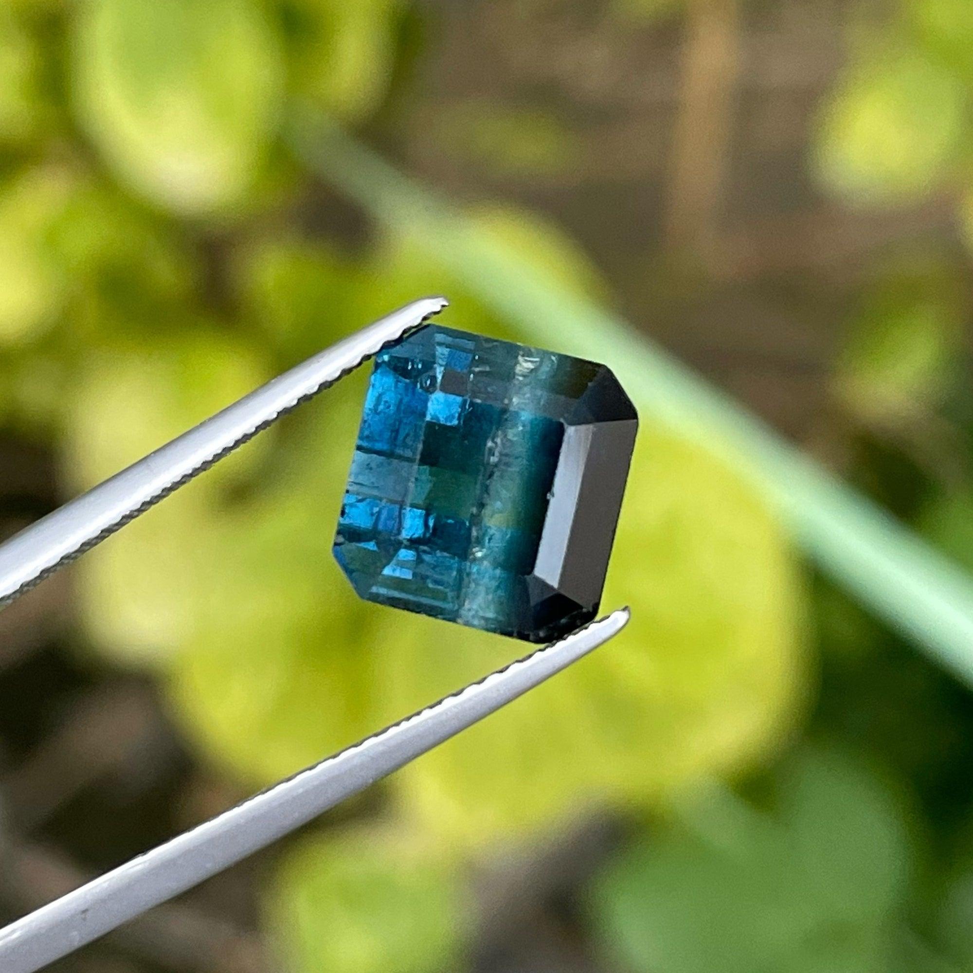 Pretty Bicolor Afghan Tourmaline Gemstone 6.20 Carats Tourmaline Stone Jewelry In New Condition For Sale In Bangkok, TH