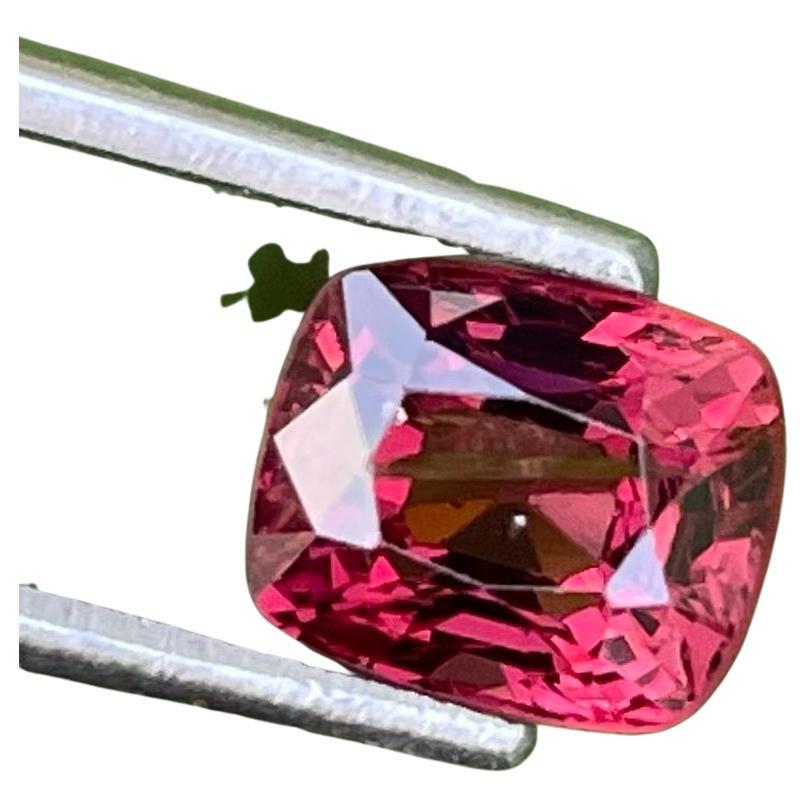 Pretty Brownish Red Spinel Stone 1.67 Carats Spinel Gemstones Spinel Jewellery For Sale
