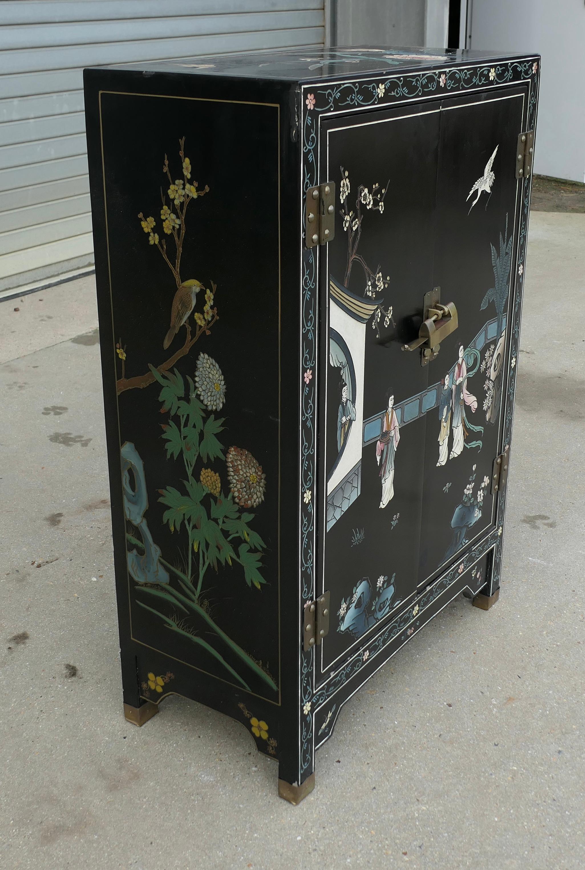 Lacquer Pretty Chinoiserie Cupboard Decorated with Birds and Flowers n For Sale