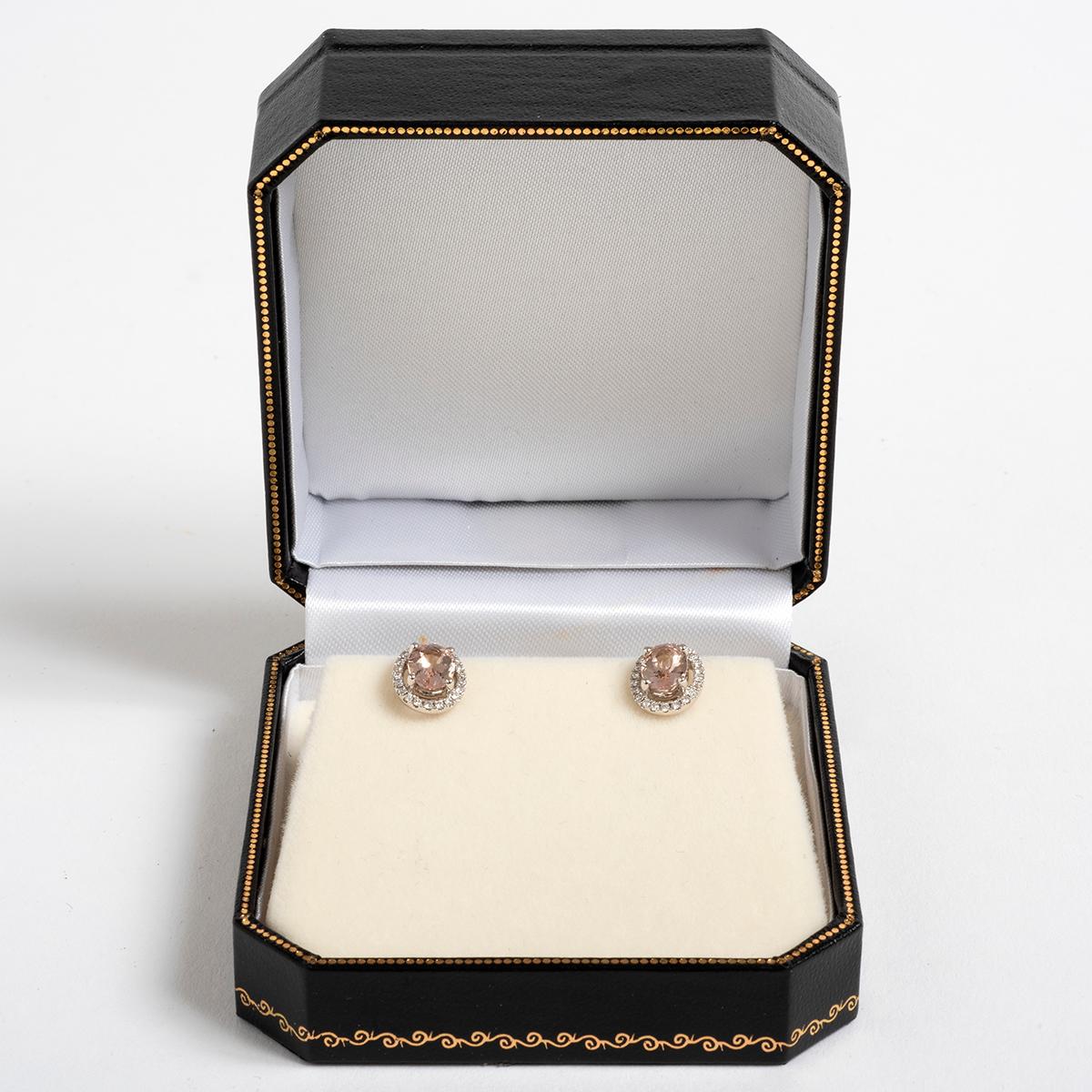 Diamond & Morganite Earrings, Set in 18 Carat White Gold. In Excellent Condition For Sale In Canterbury, GB