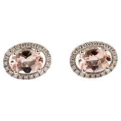 Boucles d'oreilles en diamant et morganite, serties en or blanc 18 carats.