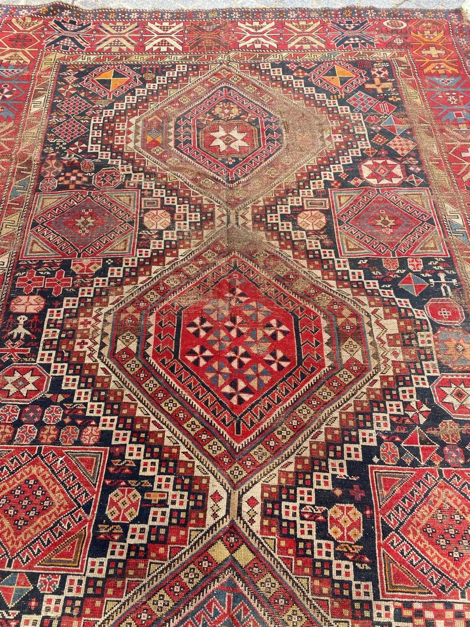 Bobyrug’s Pretty Distressed Antique Shirwan Daghistan Rug In Distressed Condition For Sale In Saint Ouen, FR