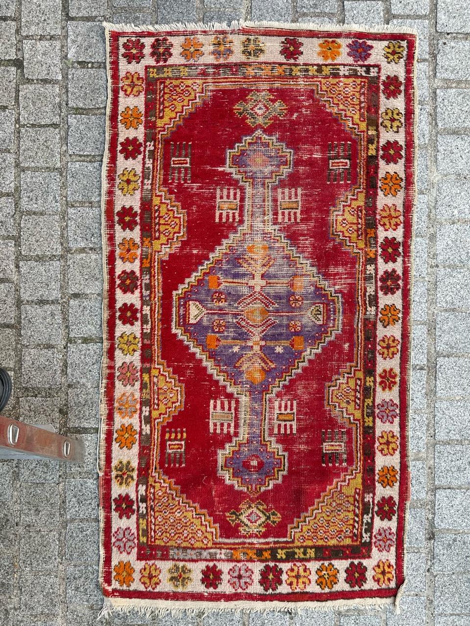 Bobyrug’s Pretty early 20th century Turkish rug  For Sale 12
