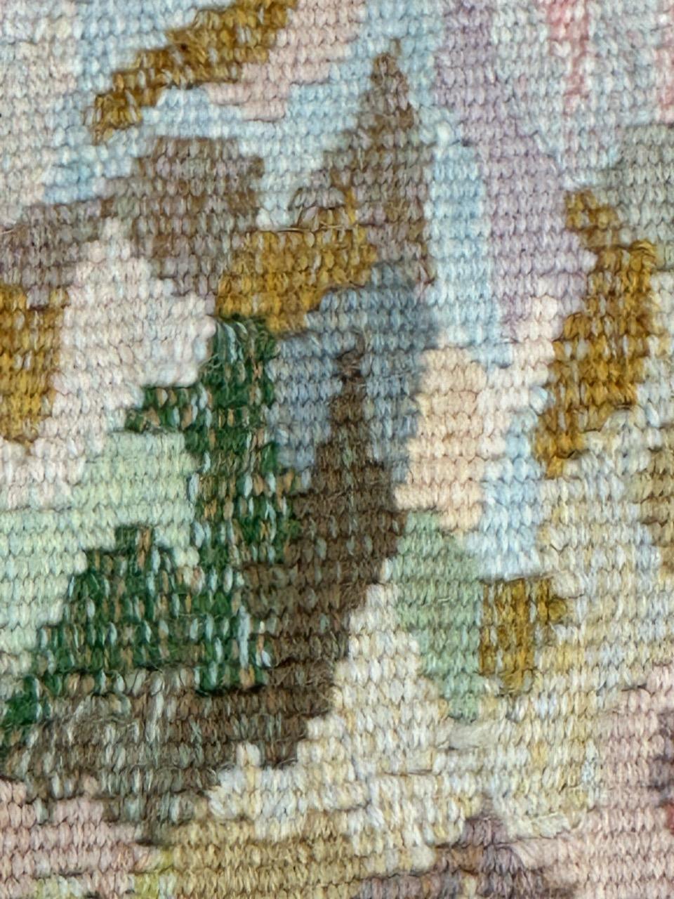 Grazioso arazzo Aubusson francese d'epoca 
