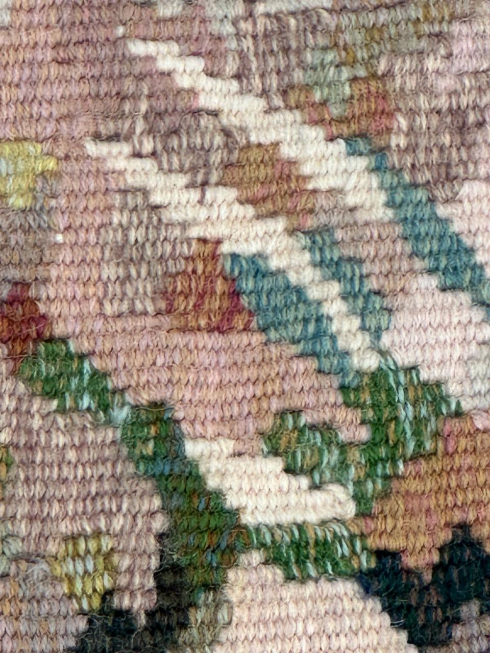 Grazioso arazzo Aubusson francese d'epoca 
