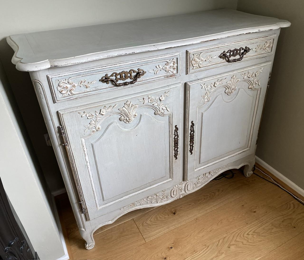 Pretty French 2 Door Cupboard or Cabinet  For Sale 10