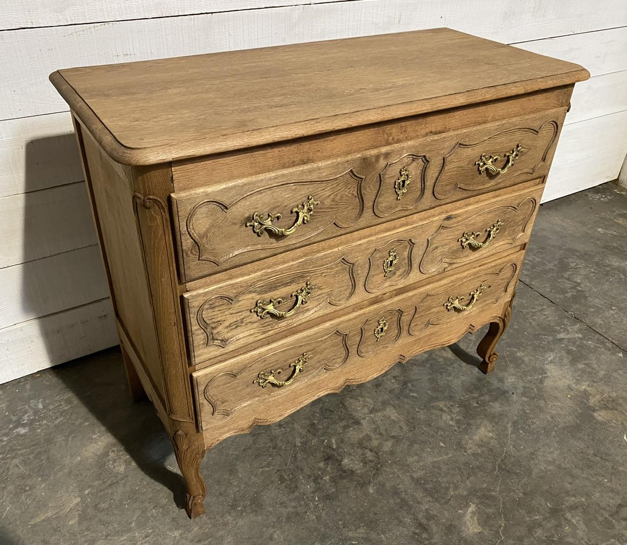 A very pretty French Chest of Drawers dating to the early 1900s. Made of Oak which we have bleached for a lighter look. The 3 drawers run smoothly and fitted with original brass handles.
In overall excellent original condition for the home.
Width