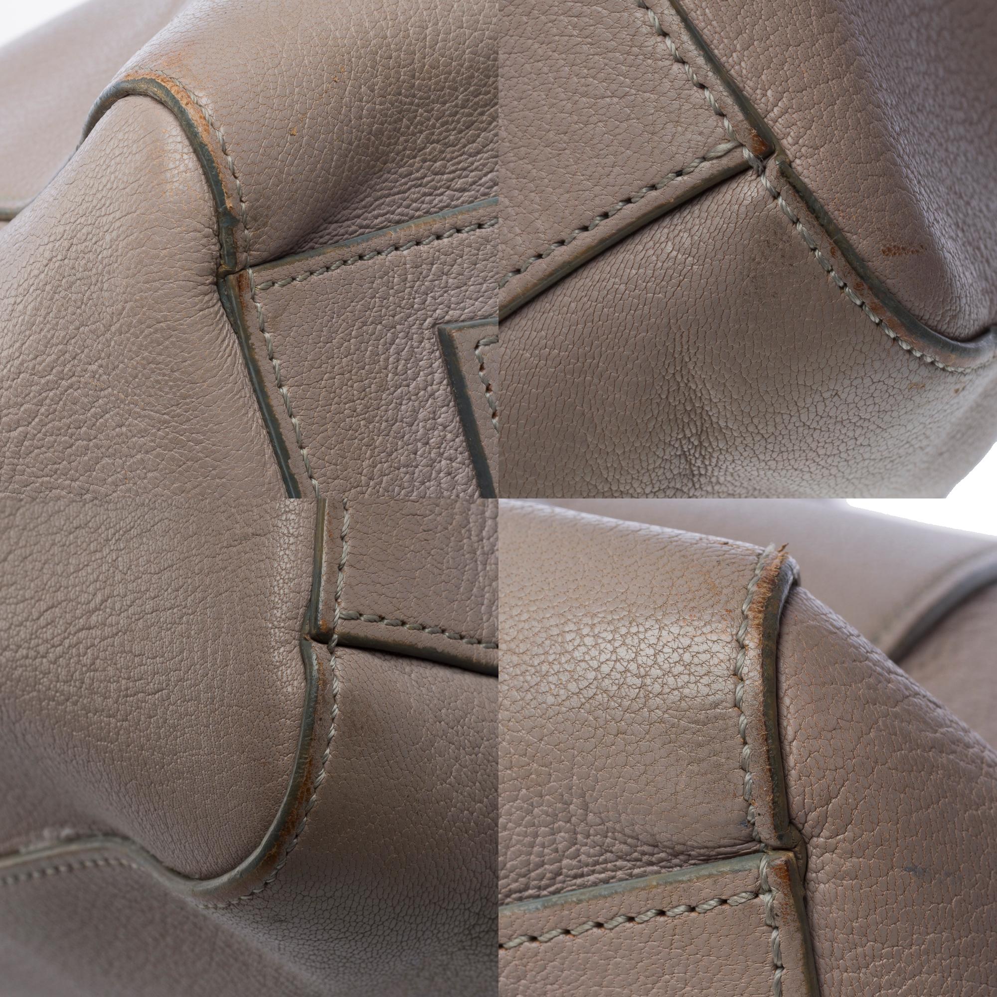 Pretty Givenchy Antigona handbag strap in Grey grained leather, SHW For Sale 6
