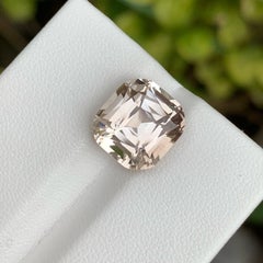 Pretty Golden Cut Topaz Gemstone 9.15 Carats Clean Quality Faceted Cut Rings