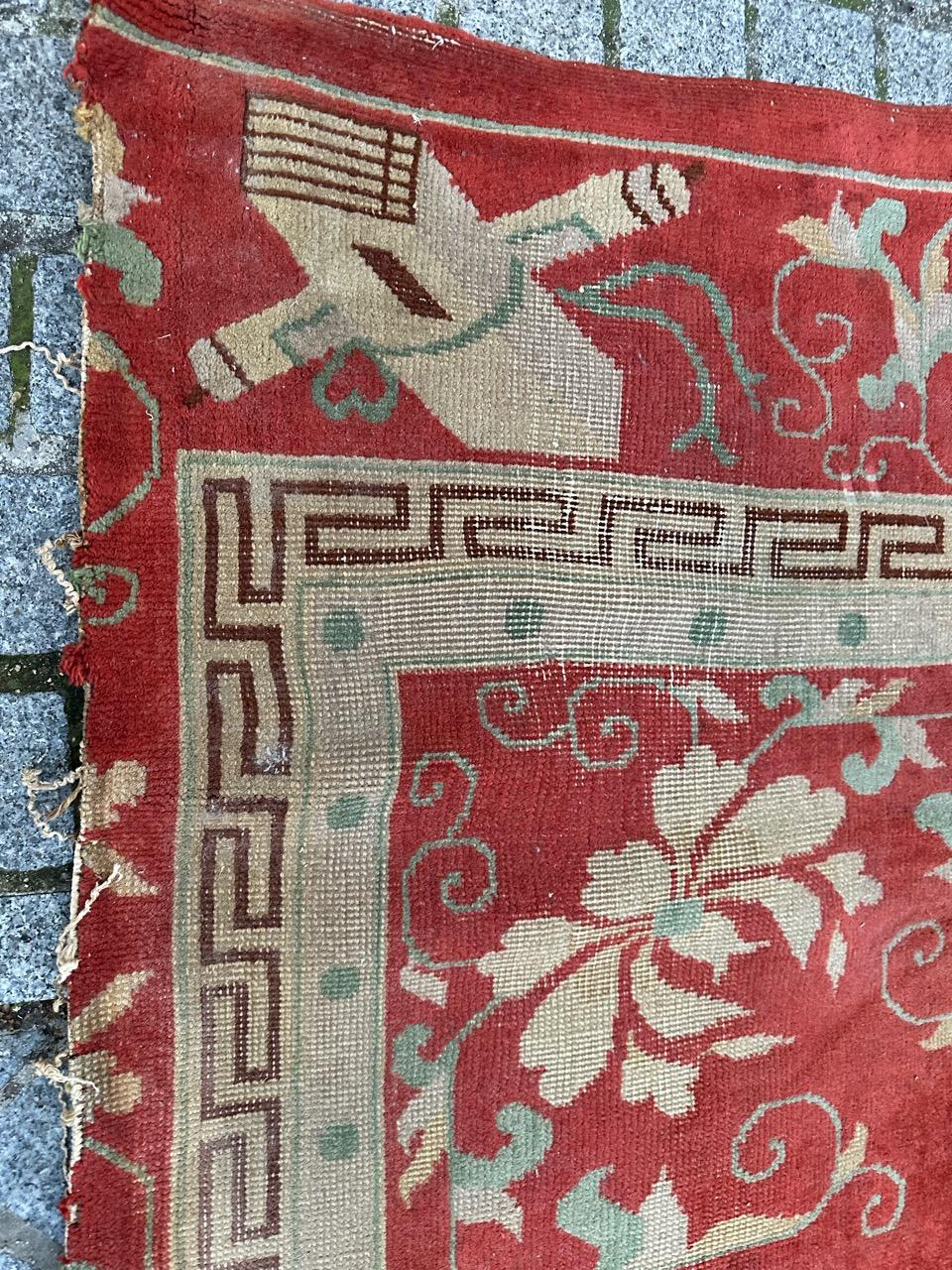 Bobyrug's Hübscher großer antiker chinesischer Art-Deco-Teppich (Chinesisch) im Angebot