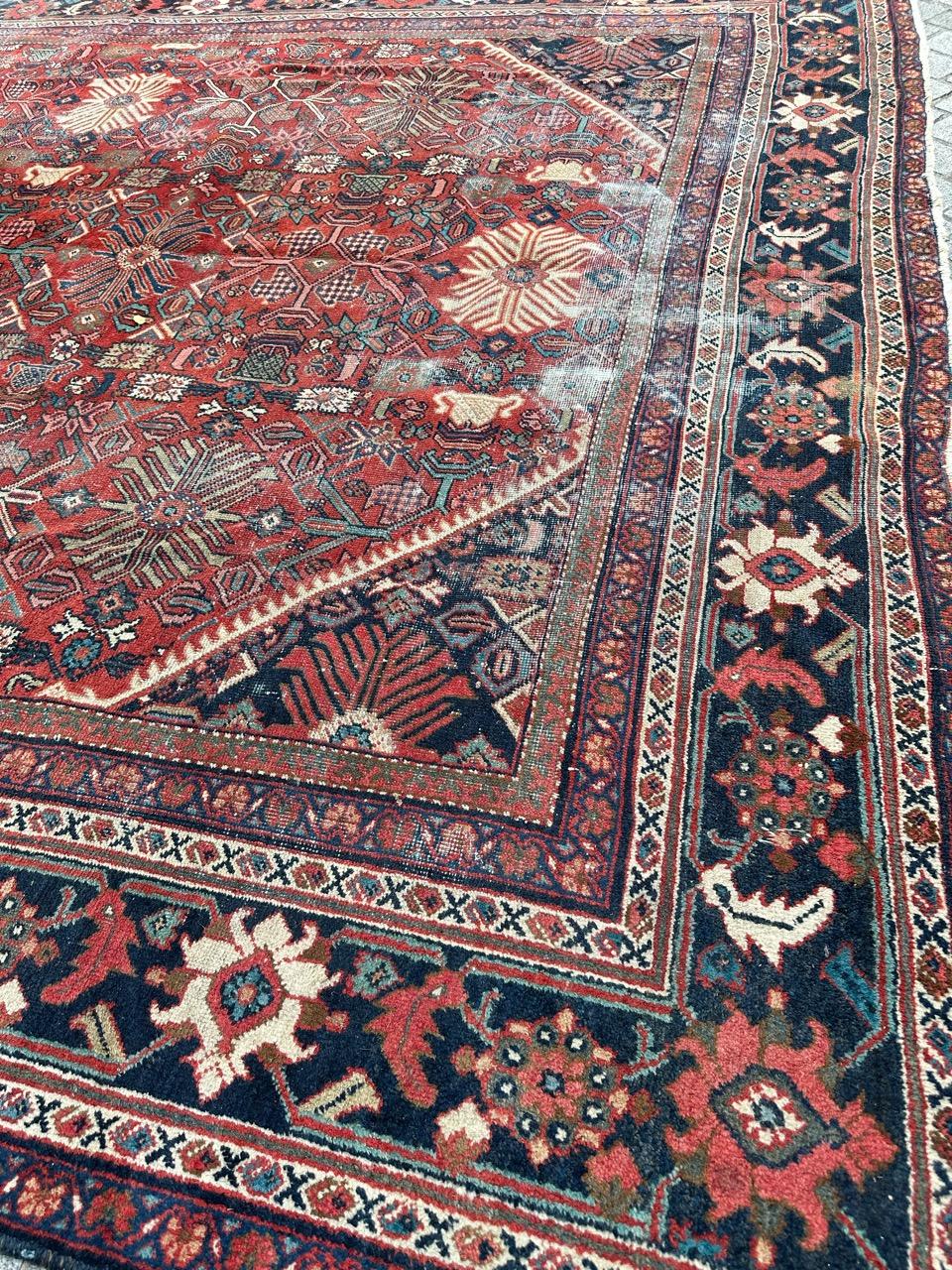 Bobyrug's Hübscher großer antiker Mahal-Teppich im Angebot 1