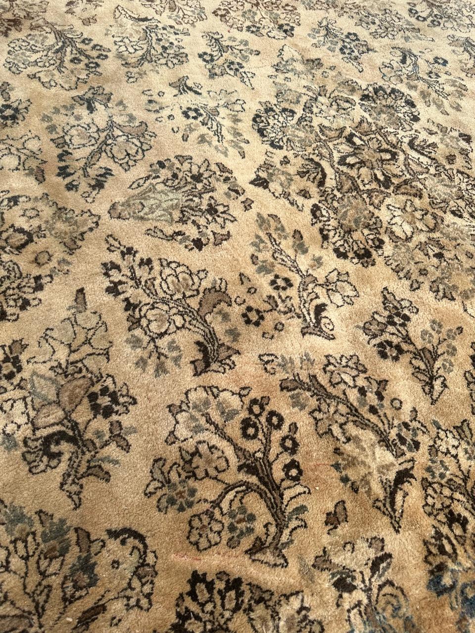 Bobyrug's Hübscher großer antiker Yazd-Teppich im Angebot 11