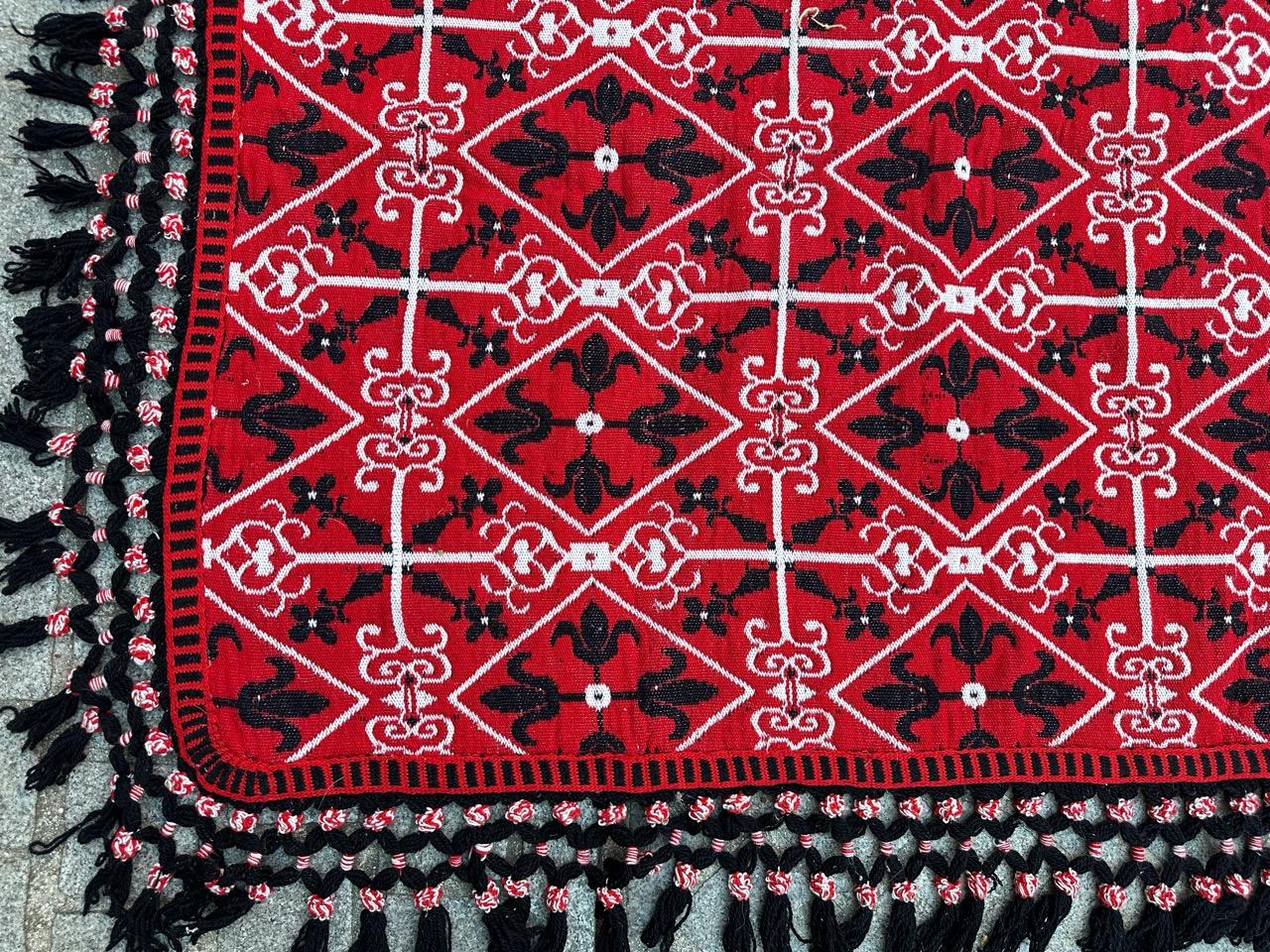 Schöner großer quadratischer doppelseitiger Jacquard-Teppich oder Deckel im Angebot 3