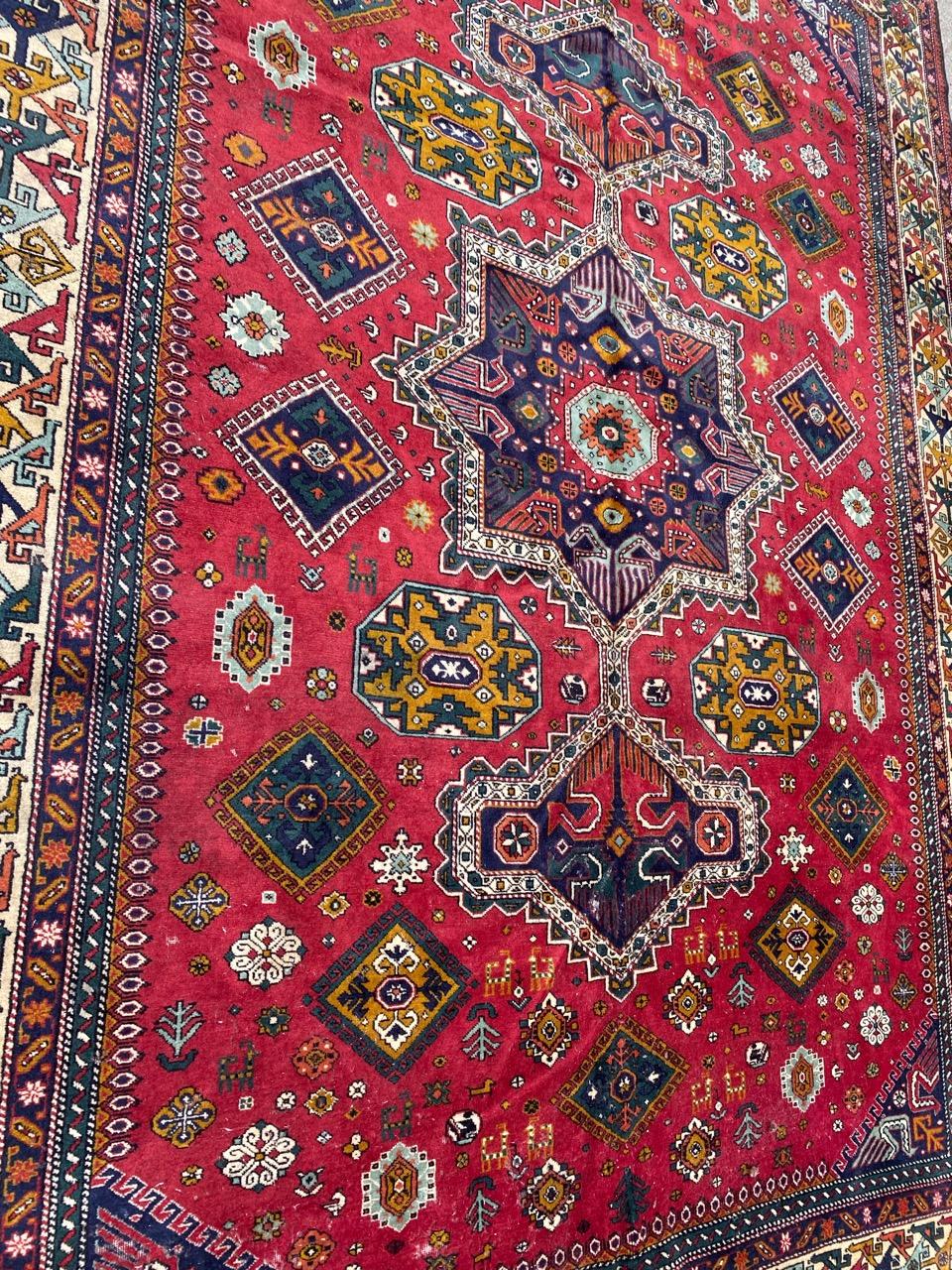 Very beautiful mid century Azerbaïdjan rug with beautiful geometrical Caucasian design and nice colors, entirely and finely hand knotted with wool velvet on cotton foundation.

✨✨✨
