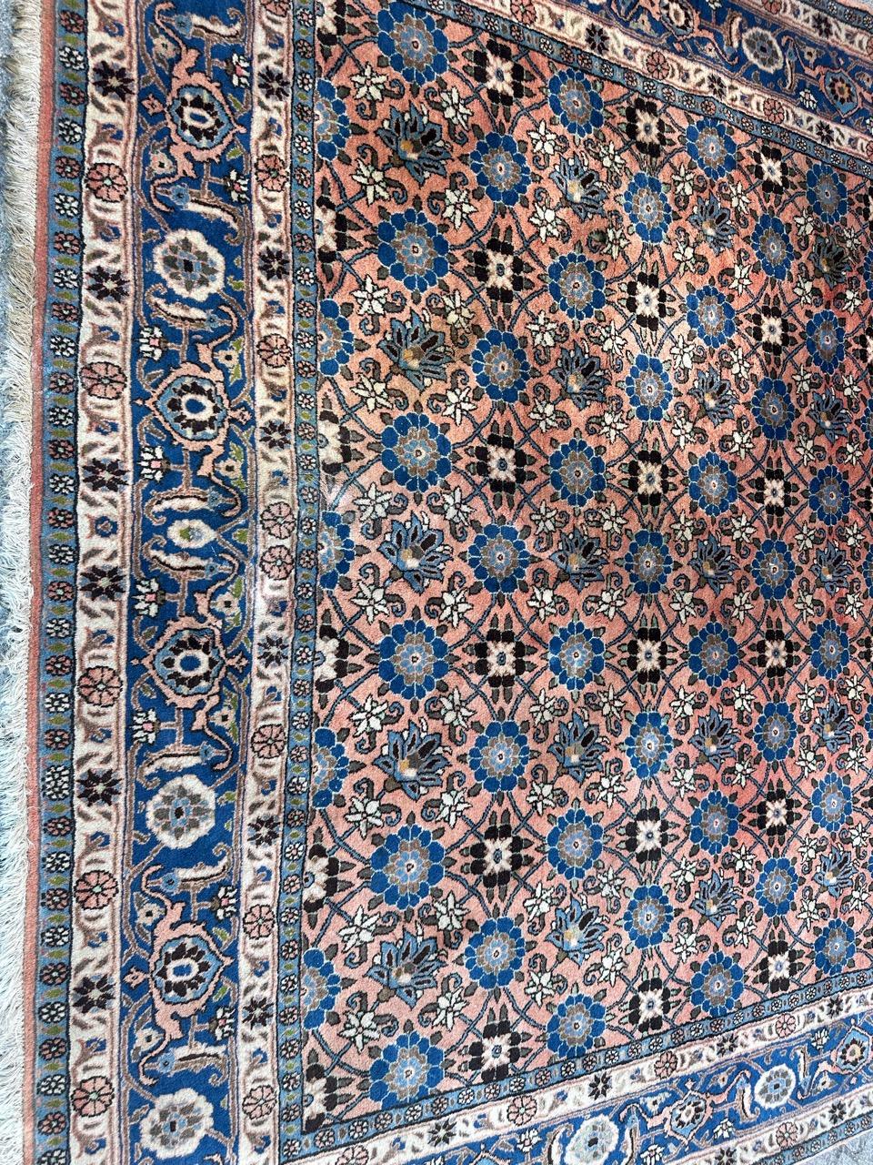 Hübscher großer feiner Vintage-Varamin-Teppich (Asiatisch) im Angebot