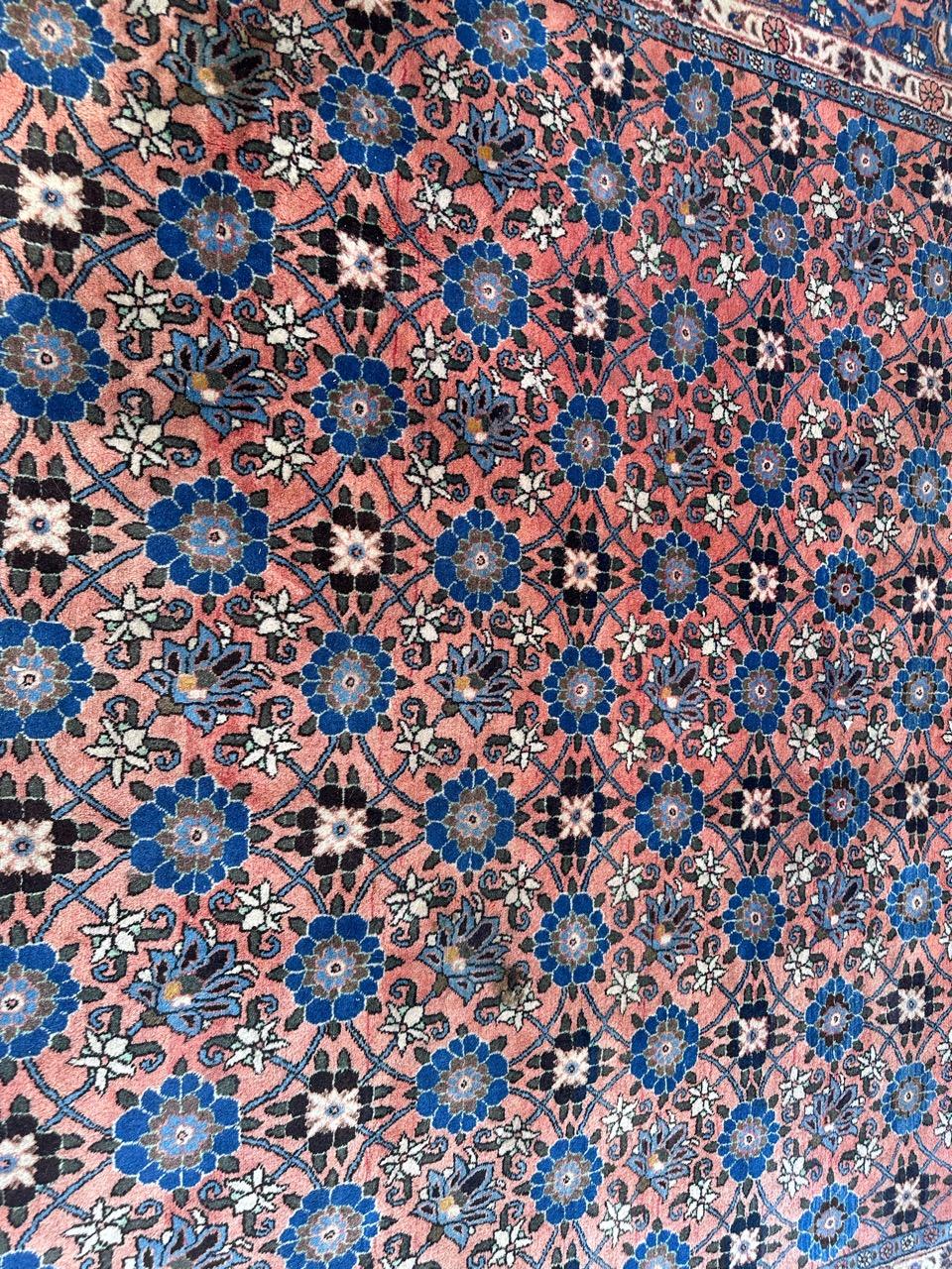 Hübscher großer feiner Vintage-Varamin-Teppich (Ende des 20. Jahrhunderts) im Angebot